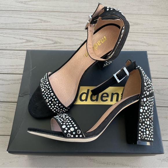 Madden NYC Brigid Black Studded Embellished Block Heels 6 w/ BOX - Picture 2 of 11